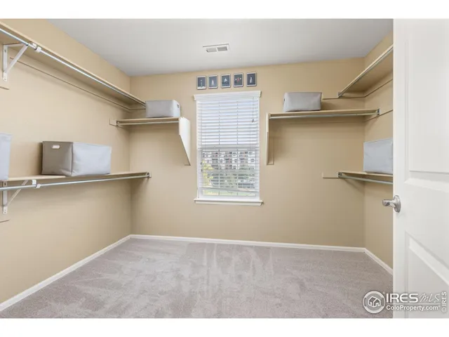 a view of empty room with front door