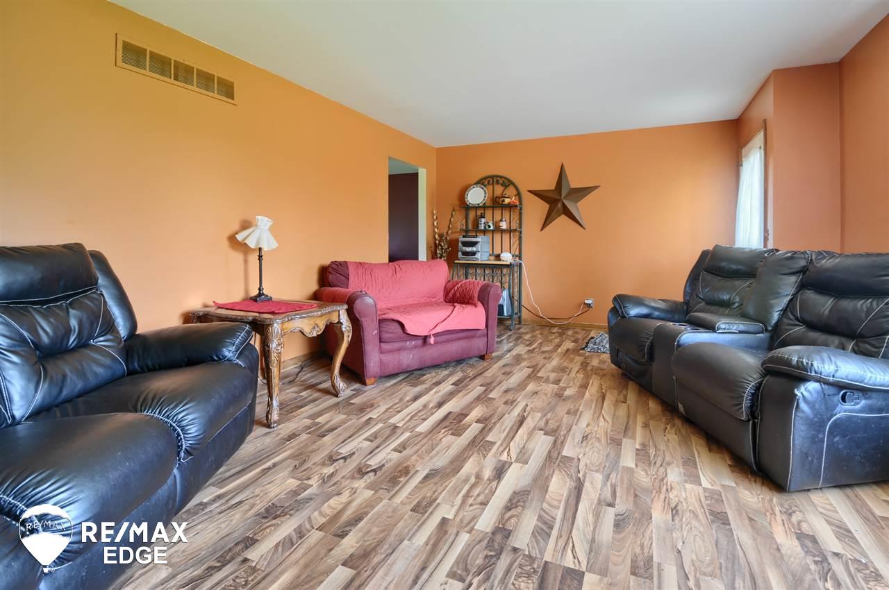 14453 North Belsay Road Millington, MI 48746 - Photo 8 of 23 31384837-7.JPG