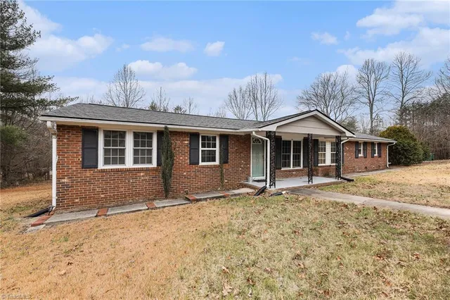 $230,000 | 223 West Matthews Street, Stoneville, NC 27048