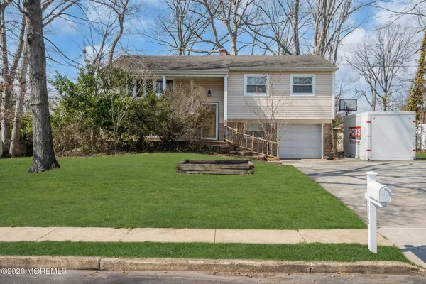 $510,000 | 1018 Zircon Drive, Toms River, NJ 08753