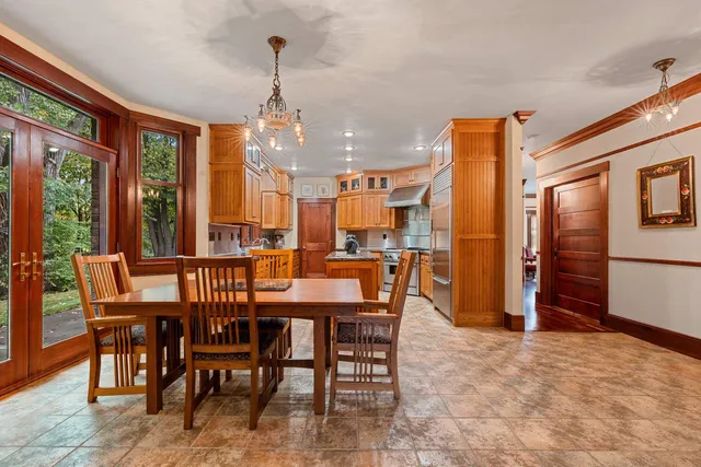 $739,900 | 2133 Palmer Court, Green Bay, WI 54311