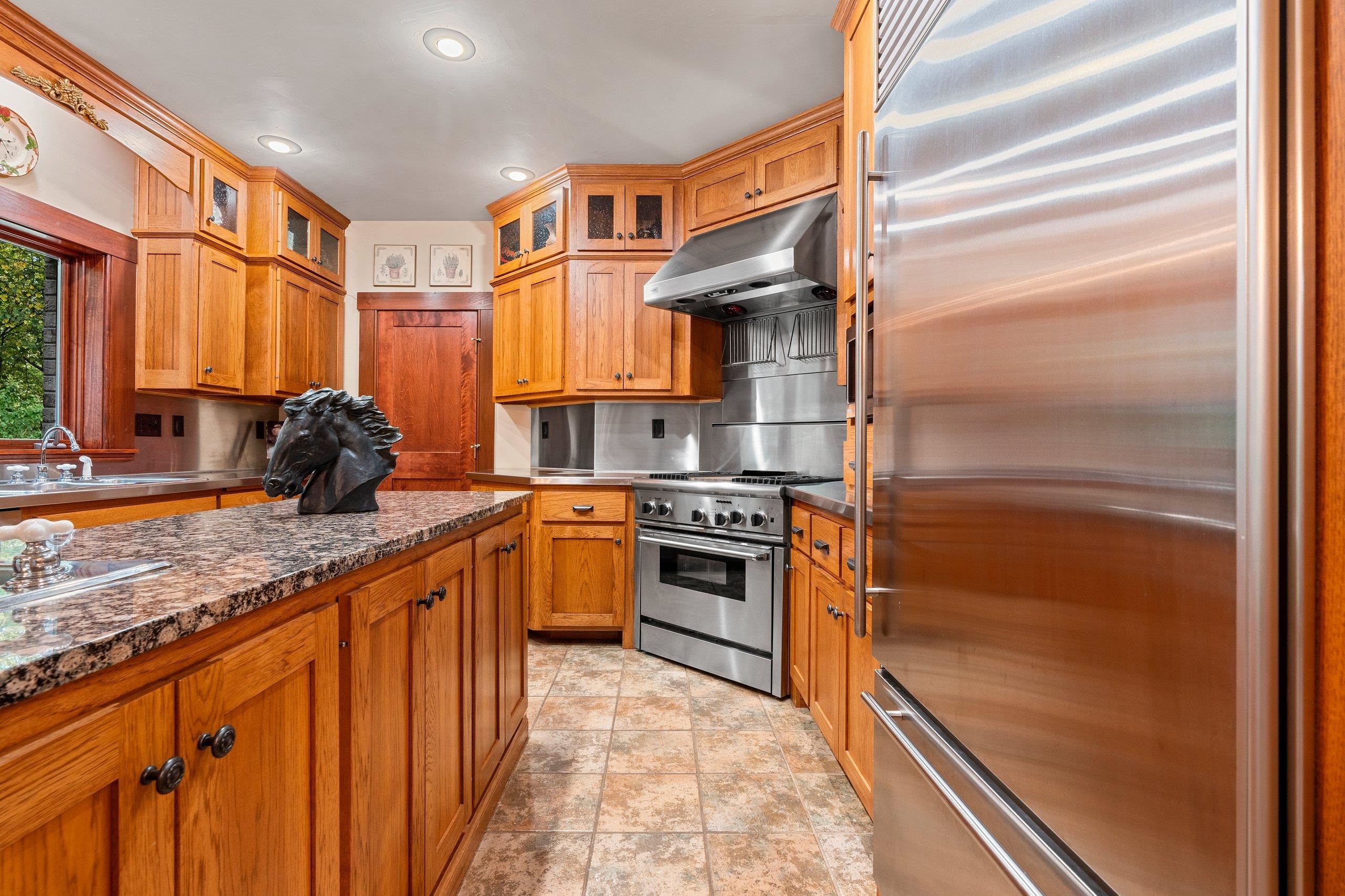 2133 Palmer Court Green Bay, WI 54311 - Photo 14 of 71