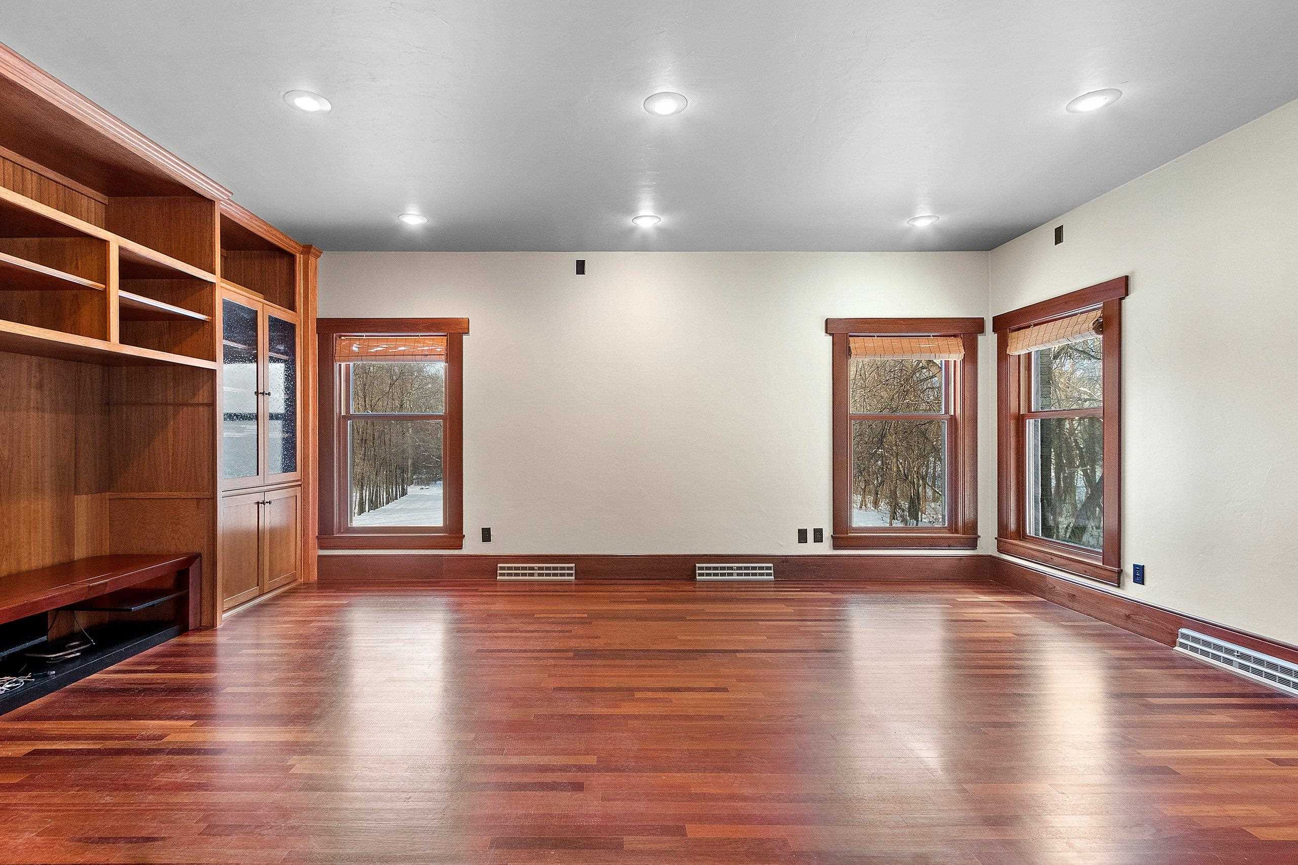 2133 Palmer Court Green Bay, WI 54311 - Photo 23 of 71