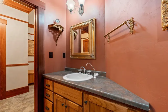 $739,900 | 2133 Palmer Court, Green Bay, WI 54311