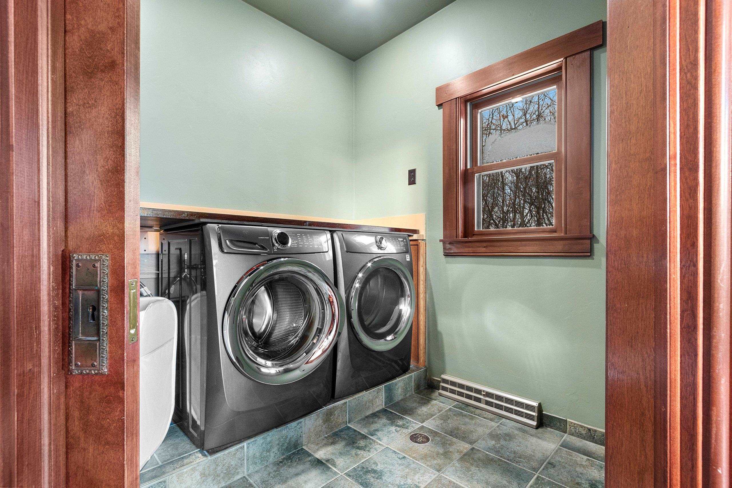 2133 Palmer Court Green Bay, WI 54311 - Photo 37 of 71