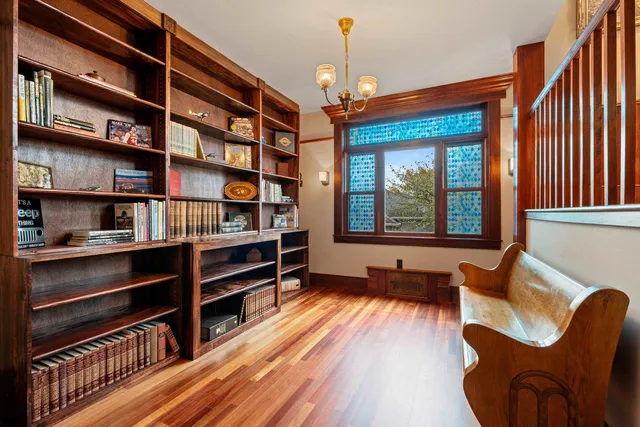 $739,900 | 2133 Palmer Court, Green Bay, WI 54311