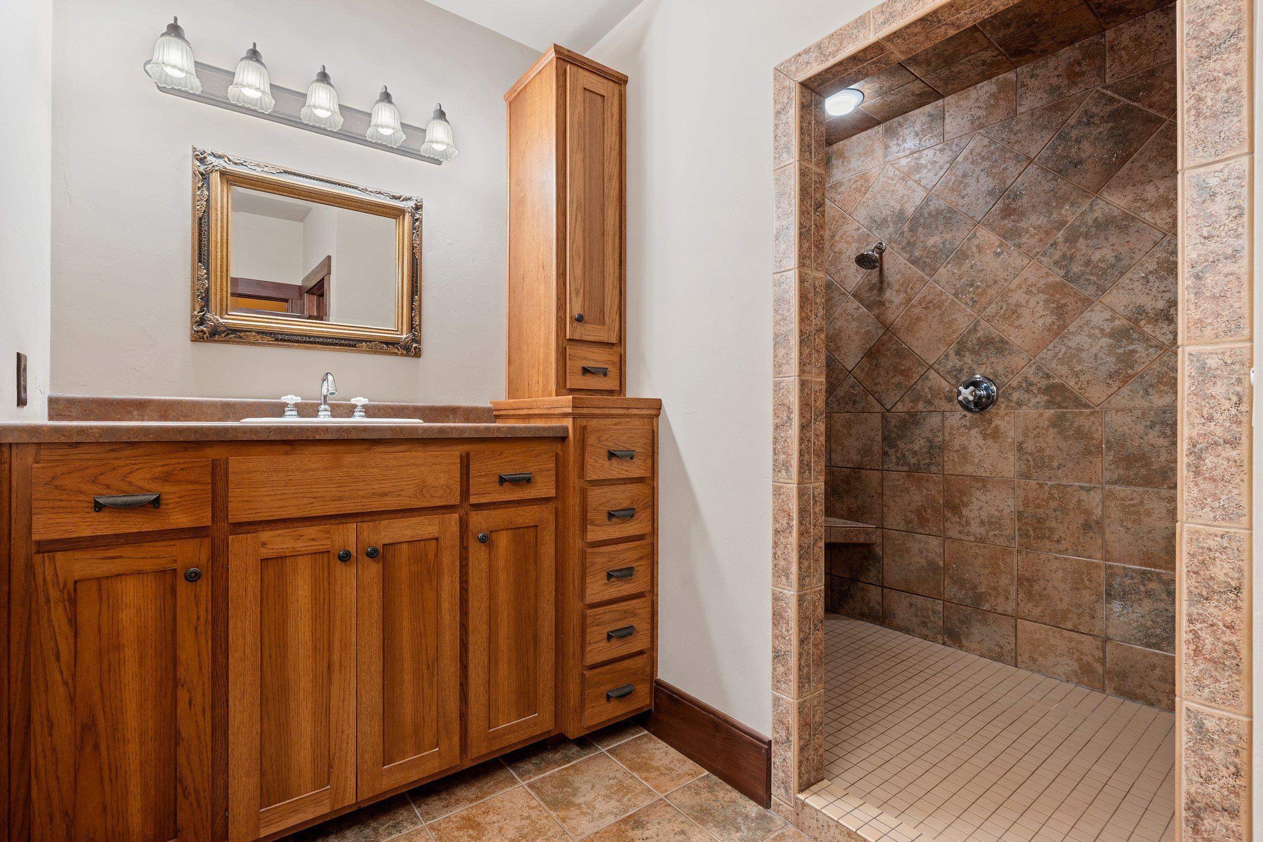 2133 Palmer Court Green Bay, WI 54311 - Photo 42 of 71