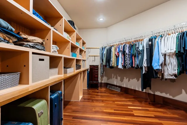 $739,900 | 2133 Palmer Court, Green Bay, WI 54311