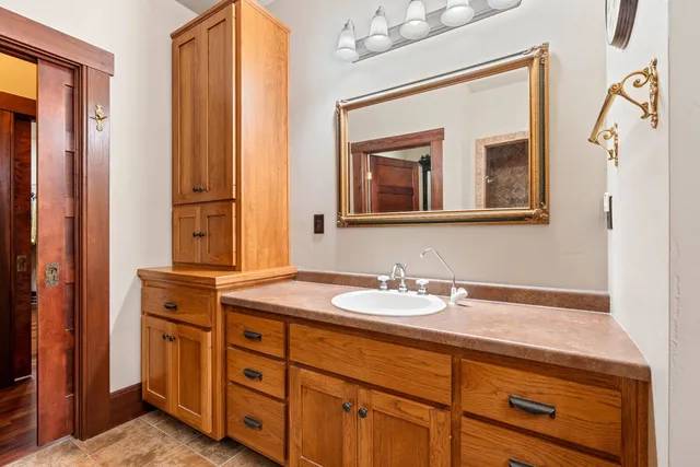 $739,900 | 2133 Palmer Court, Green Bay, WI 54311