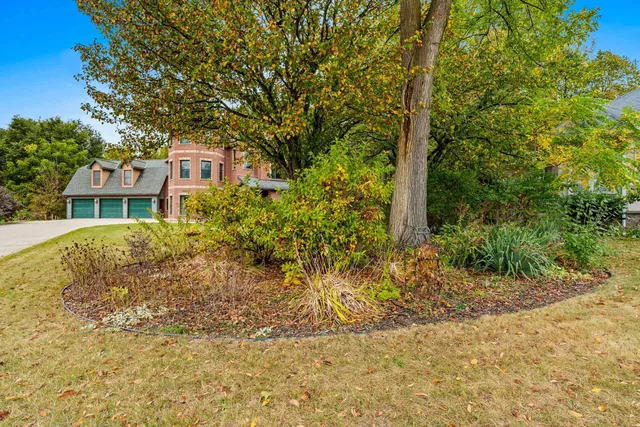 $739,900 | 2133 Palmer Court, Green Bay, WI 54311