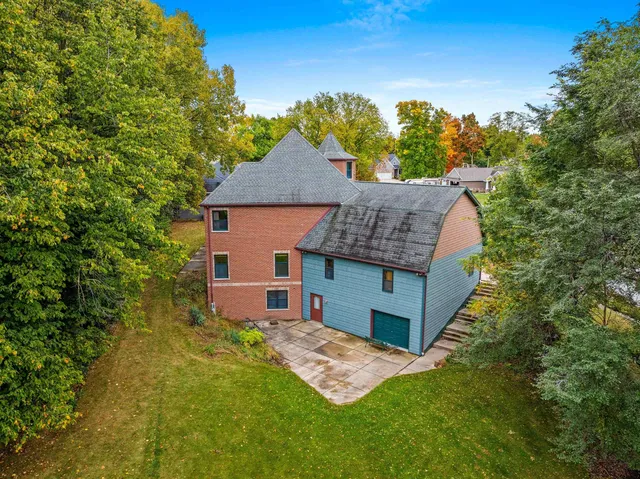 $739,900 | 2133 Palmer Court, Green Bay, WI 54311