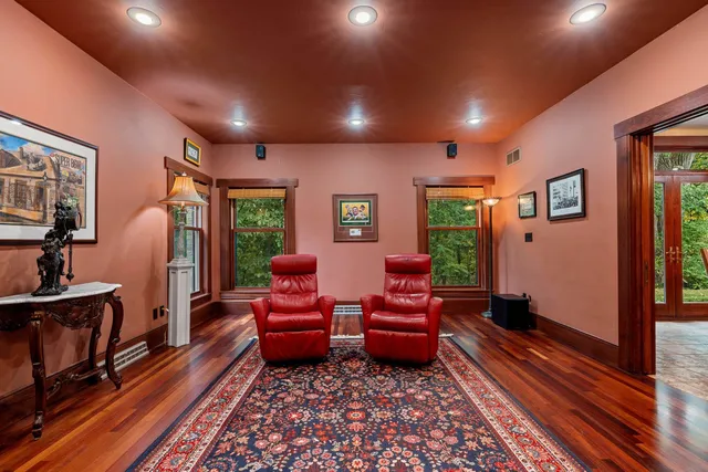 $739,900 | 2133 Palmer Court, Green Bay, WI 54311