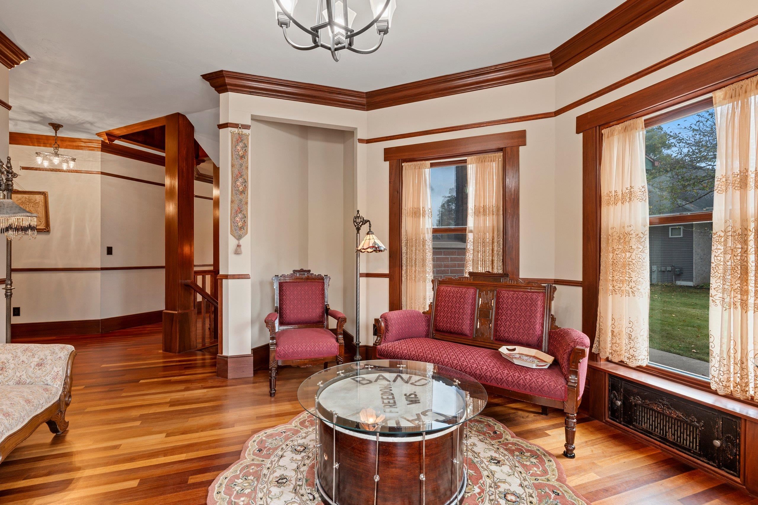 2133 Palmer Court Green Bay, WI 54311 - Photo 9 of 71