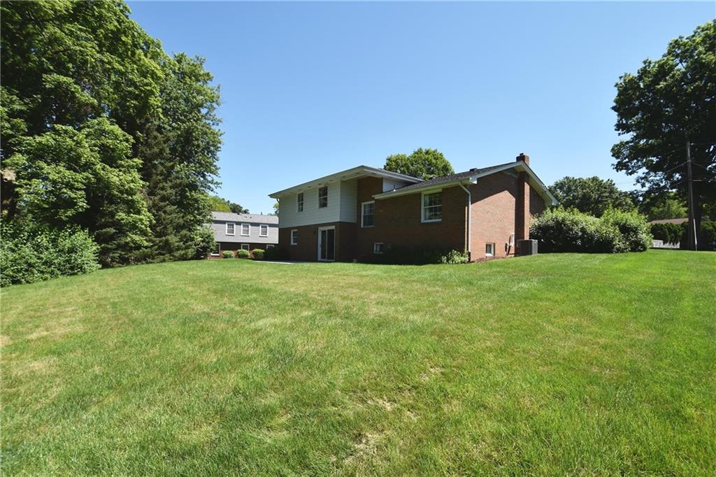 1208 Rolling Meadow Road Pittsburgh, PA 15241 - Photo 24 of 25 Gallery Image 24