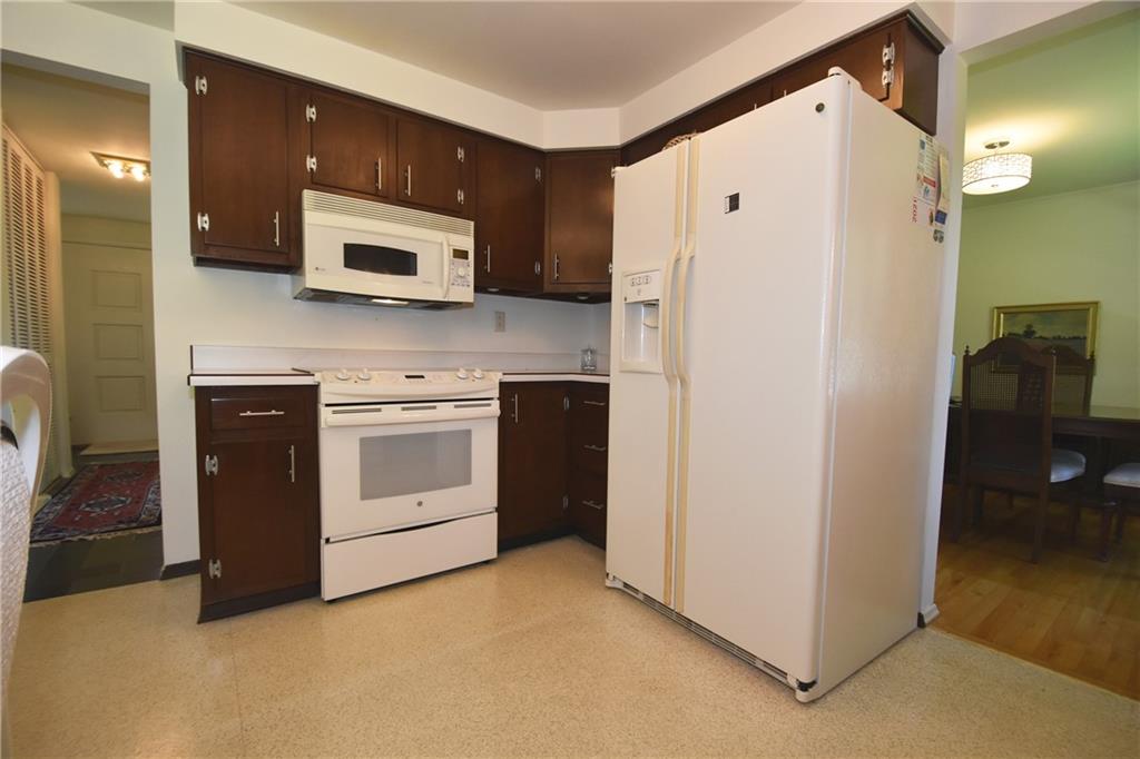 1208 Rolling Meadow Road Pittsburgh, PA 15241 - Photo 8 of 25 Gallery Image 8