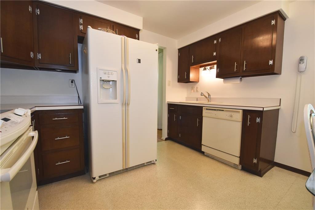 1208 Rolling Meadow Road Pittsburgh, PA 15241 - Photo 9 of 25 Gallery Image 9