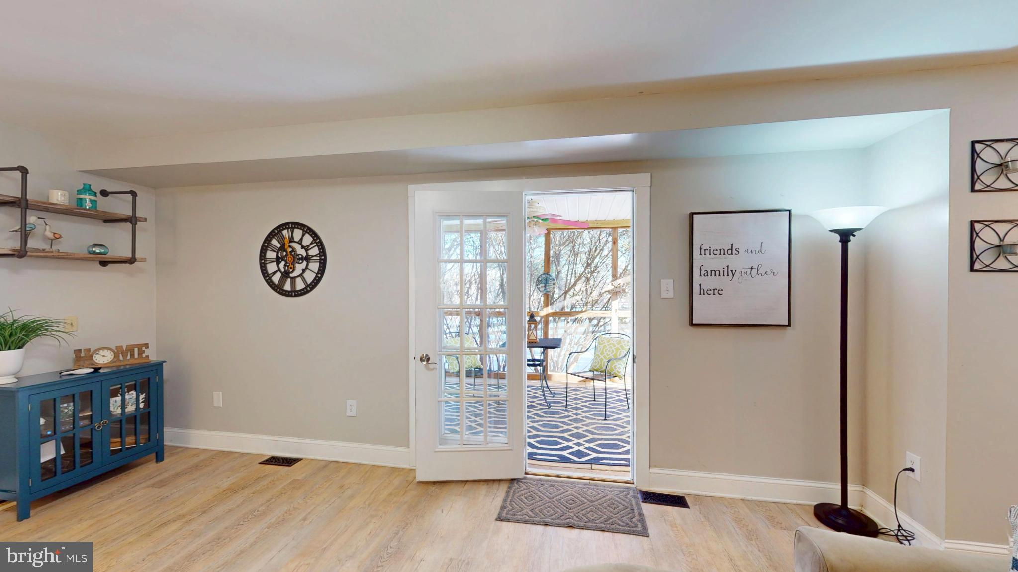 20192 Cockerill Road Purcellville, VA 20132 - Photo 18 of 59 a view of an empty room with a window