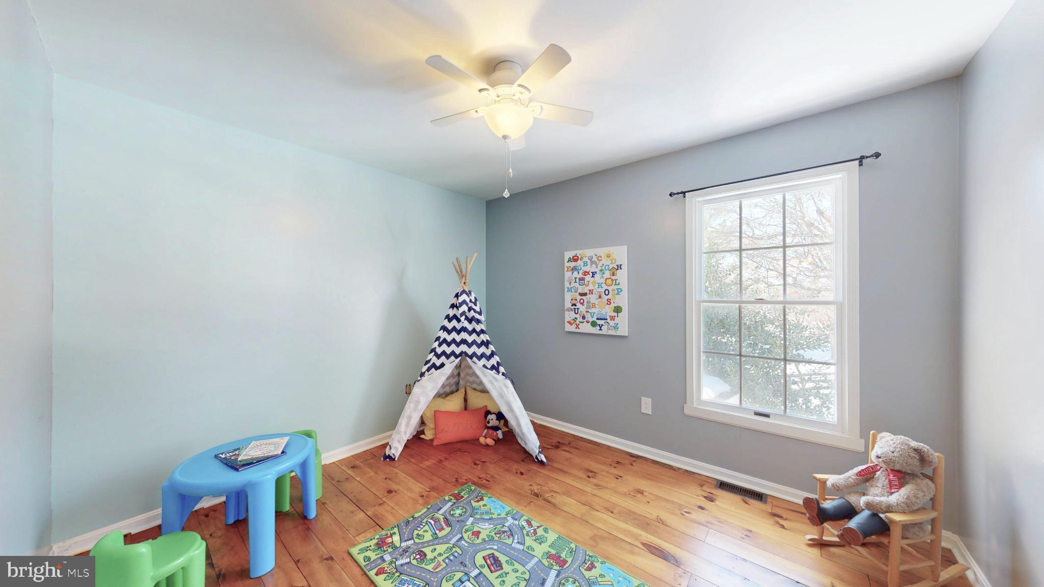 20192 Cockerill Road Purcellville, VA 20132 - Photo 29 of 59 Bedroom 2