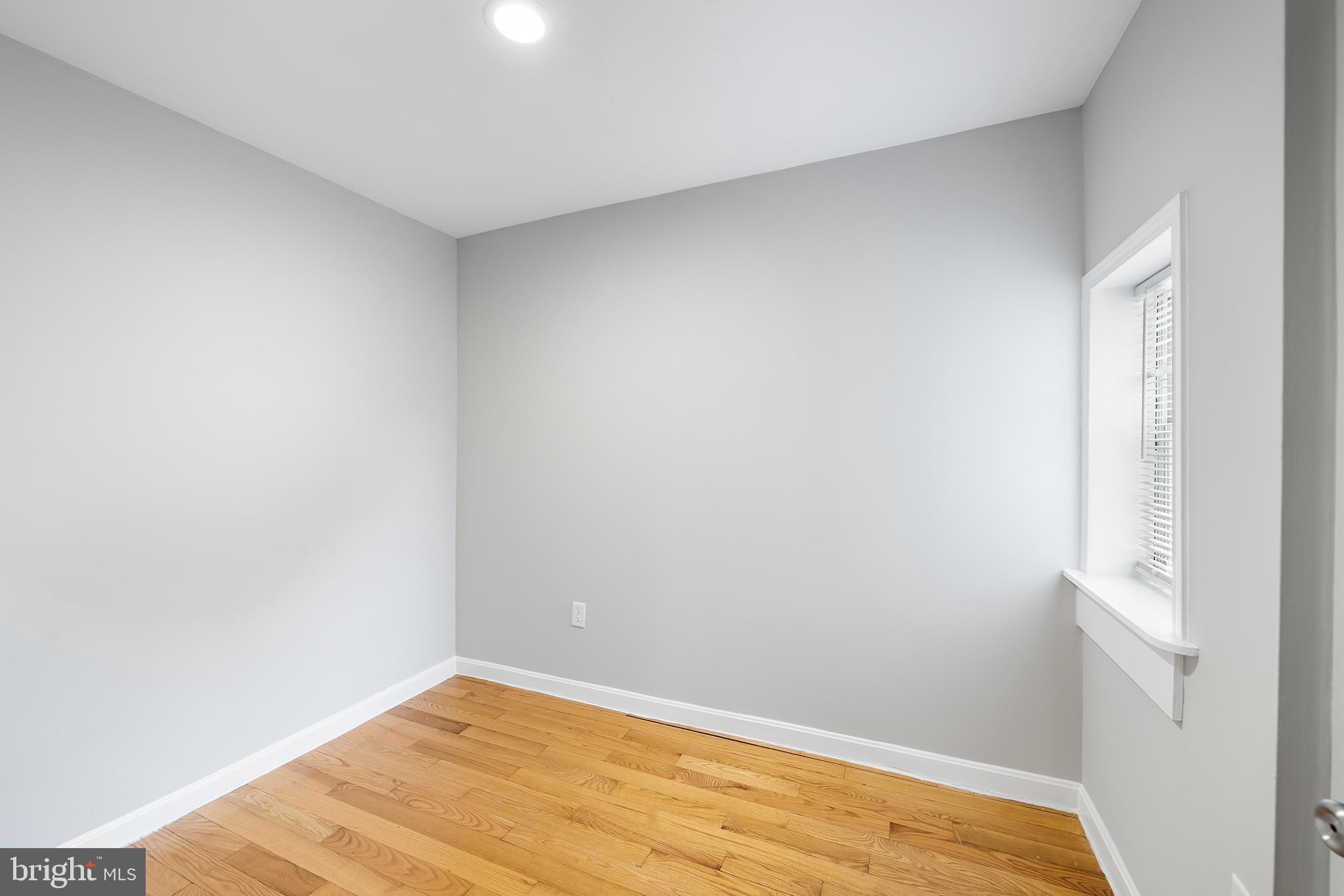 618 McClellan Street Philadelphia, PA 19148 - Photo 33 of 41 a view of empty room