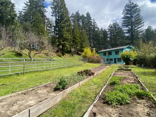 $565,000 | 65401 Highway 271, Leggett, CA 95585