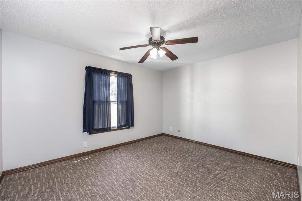 1011 Belleville Street Lebanon, IL 62254 - Photo 16 of 35