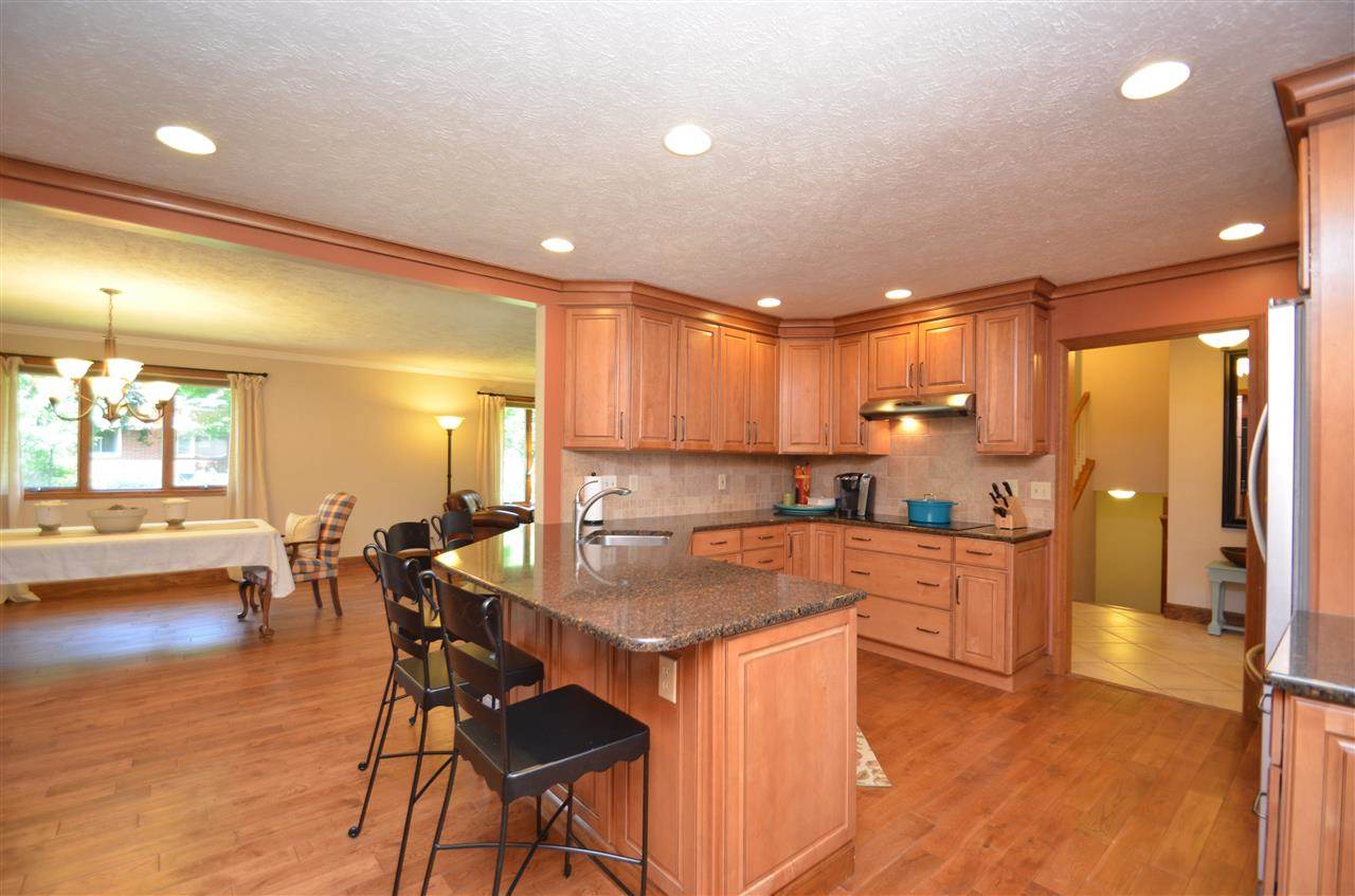 17 Forestview Road Morton, IL 61550 - Photo 8 of 24 Gallery Image 8