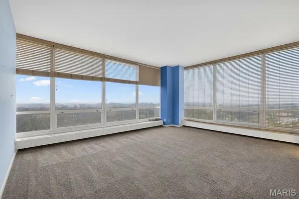 $448,000 | 801 South Skinker Boulevard, Unit 12C, St. Louis, MO 63105