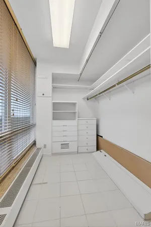 $448,000 | 801 South Skinker Boulevard, Unit 12C, St. Louis, MO 63105