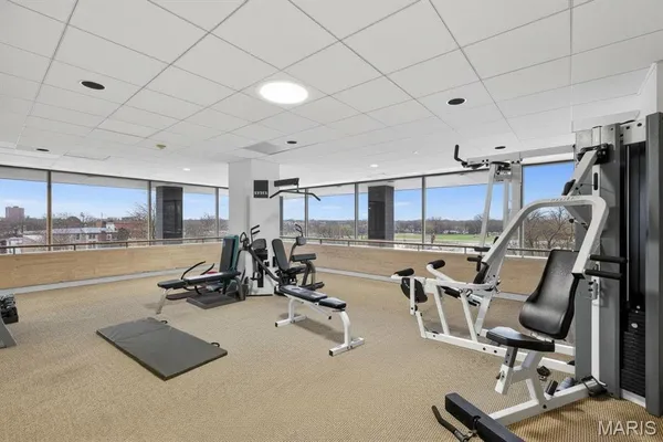 $448,000 | 801 South Skinker Boulevard, Unit 12C, St. Louis, MO 63105