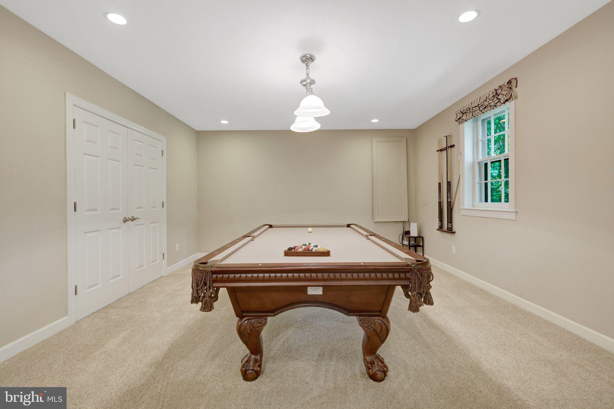 2007 Carrhill Road Vienna, VA 22181 - Photo 70 of 86 Pool Table can convey!