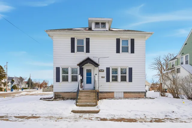 $199,900 | 261 Superior Street, Fond du Lac, WI 54935