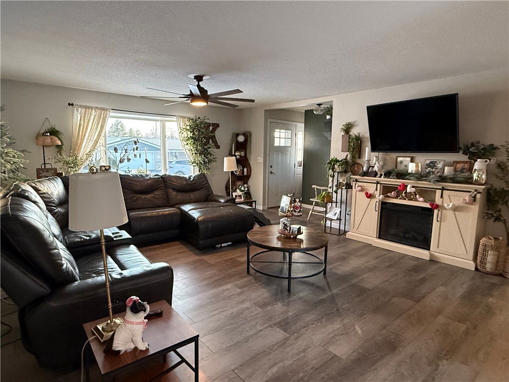 8 Briar Hill Road Paris, IL 61944 - Photo 8 of 37