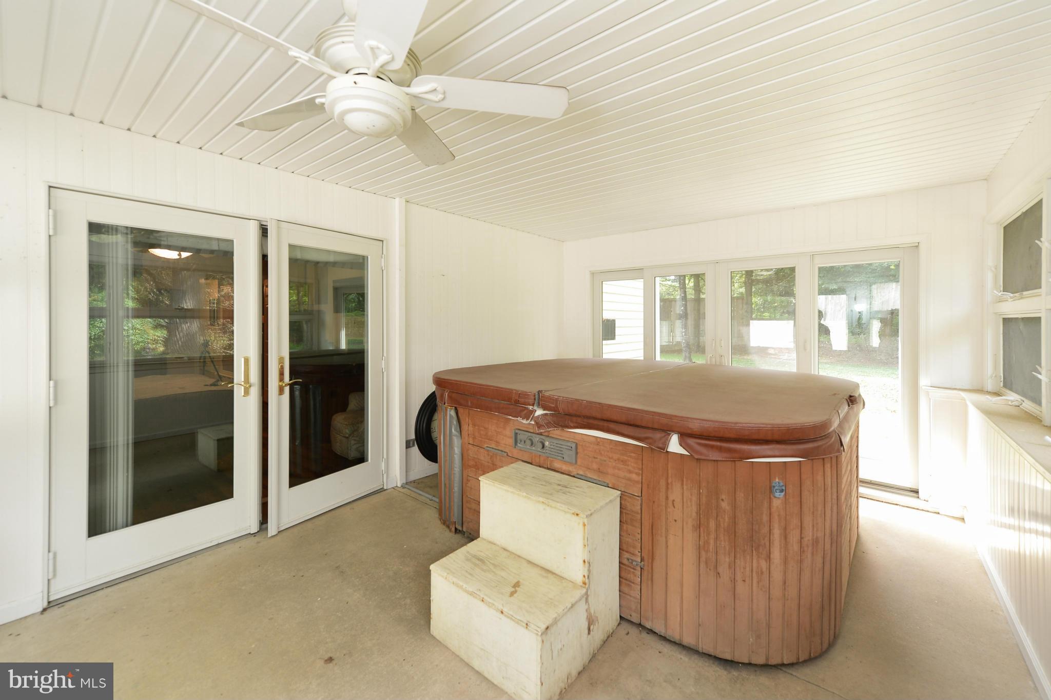 120 Beauchamp Road Elkton, MD 21921 - Photo 22 of 27 GLASSED IN PORCH WITH HOT TUB
