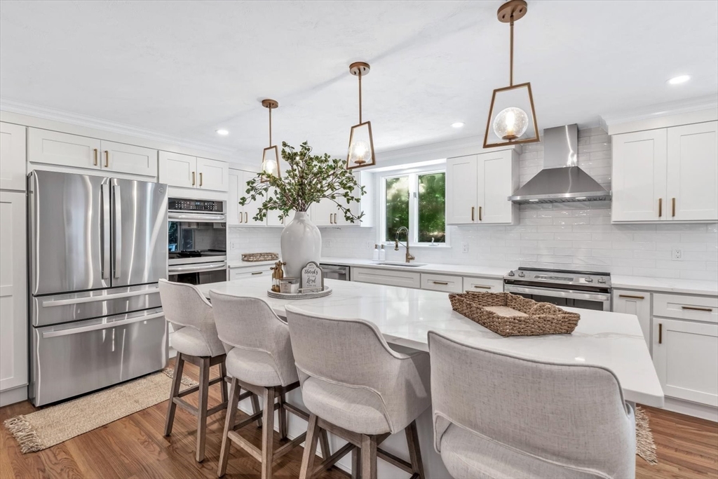 29 Fish House Road Sandwich, MA 02537 - Photo 4 of 42