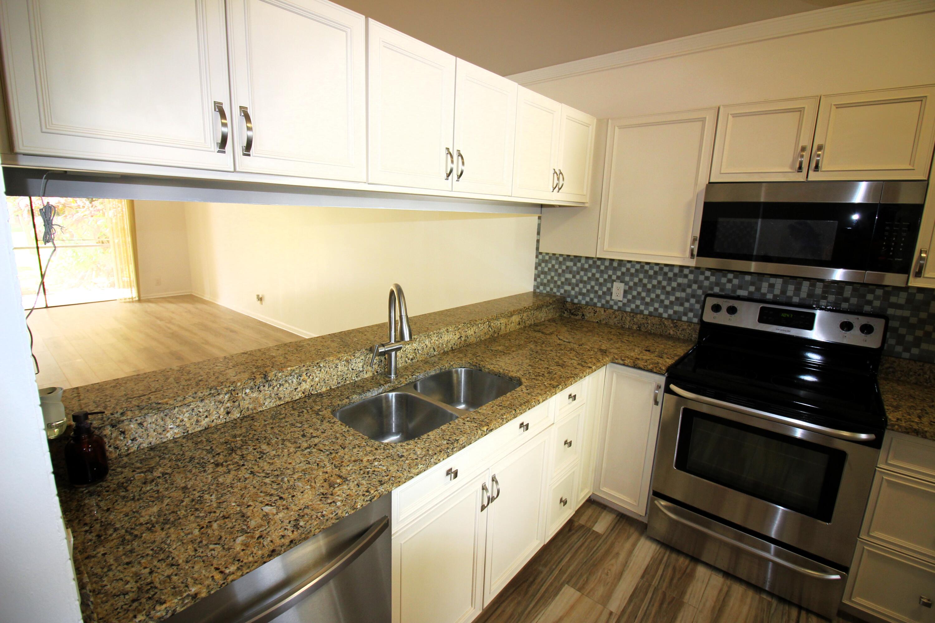 416 Buttonwood Place Boca Raton, FL 33431 - Photo 11 of 49 IMG_7630