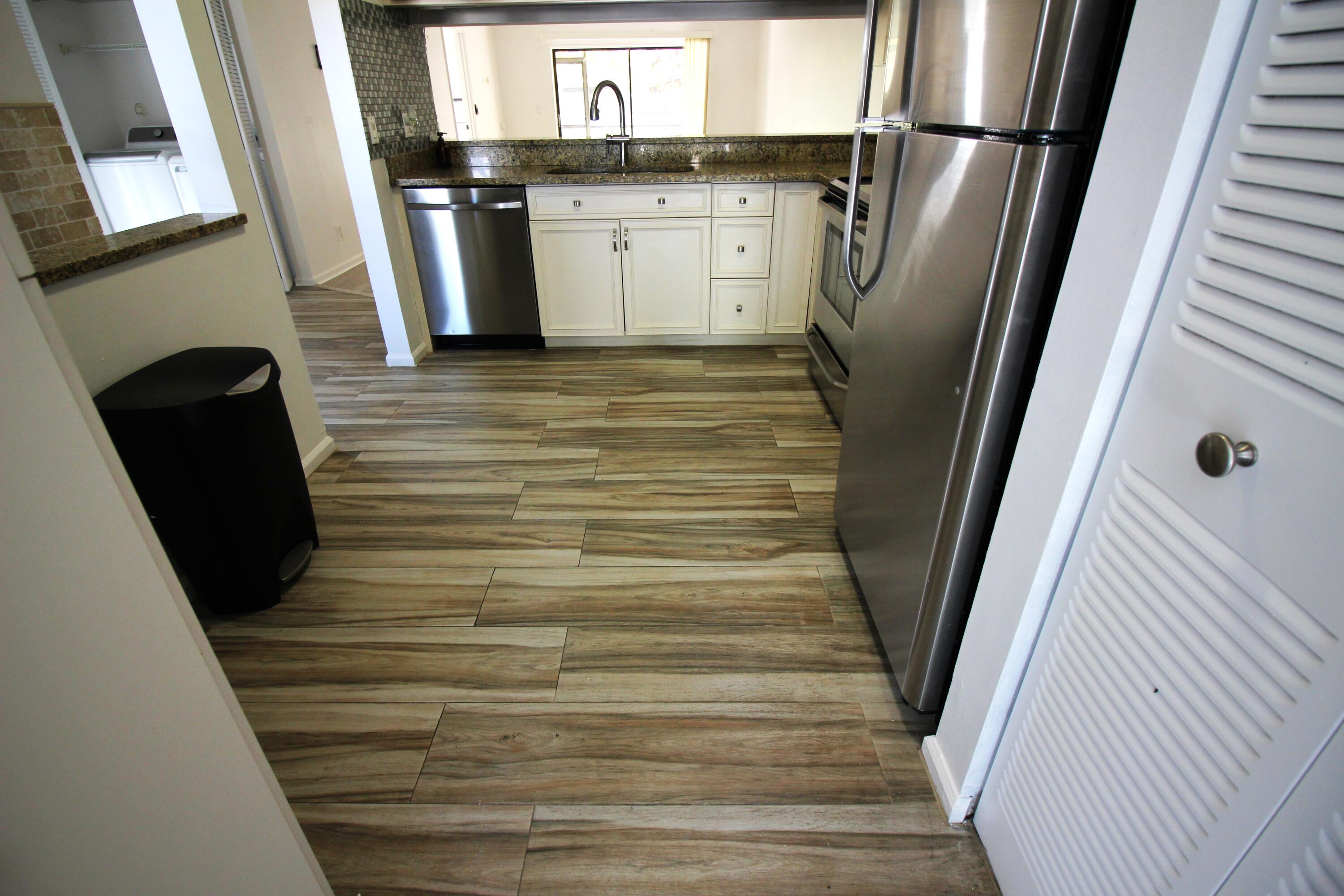 416 Buttonwood Place Boca Raton, FL 33431 - Photo 14 of 49 IMG_7641