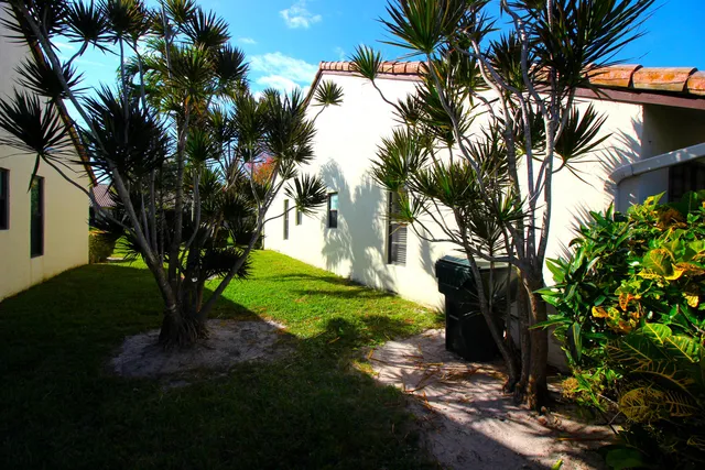 $2,900 | 416 Buttonwood Place, Boca Raton, FL 33431