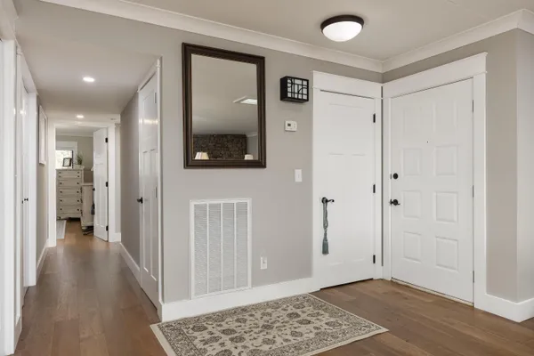$2,650 | 4312 Lakeshore Lane, Unit 304, Chattanooga, TN 37415