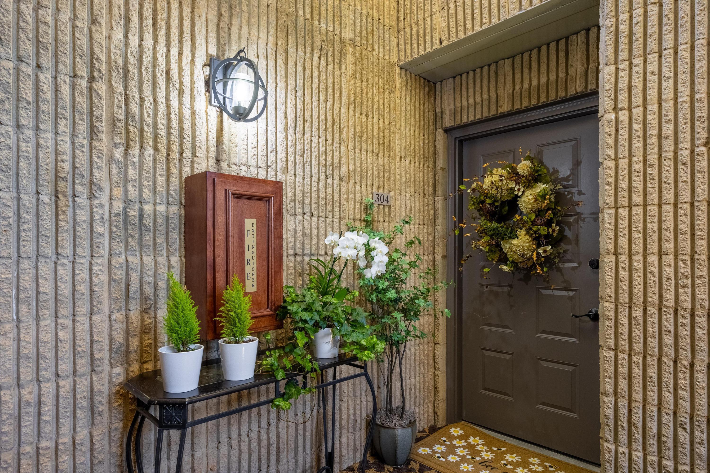 4312 Lakeshore Lane, Unit 304 Chattanooga, TN 37415 - Photo 3 of 35 Front Door