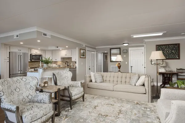 $2,650 | 4312 Lakeshore Lane, Unit 304, Chattanooga, TN 37415