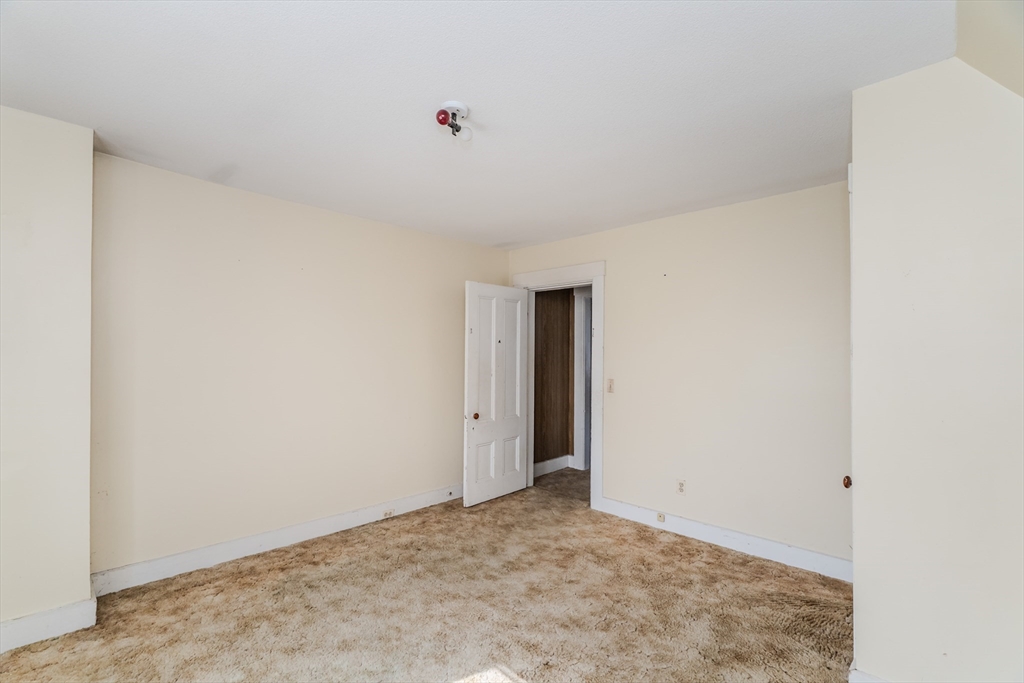 1075-1077 Worcester Street Springfield, MA 01151 - Photo 33 of 35
