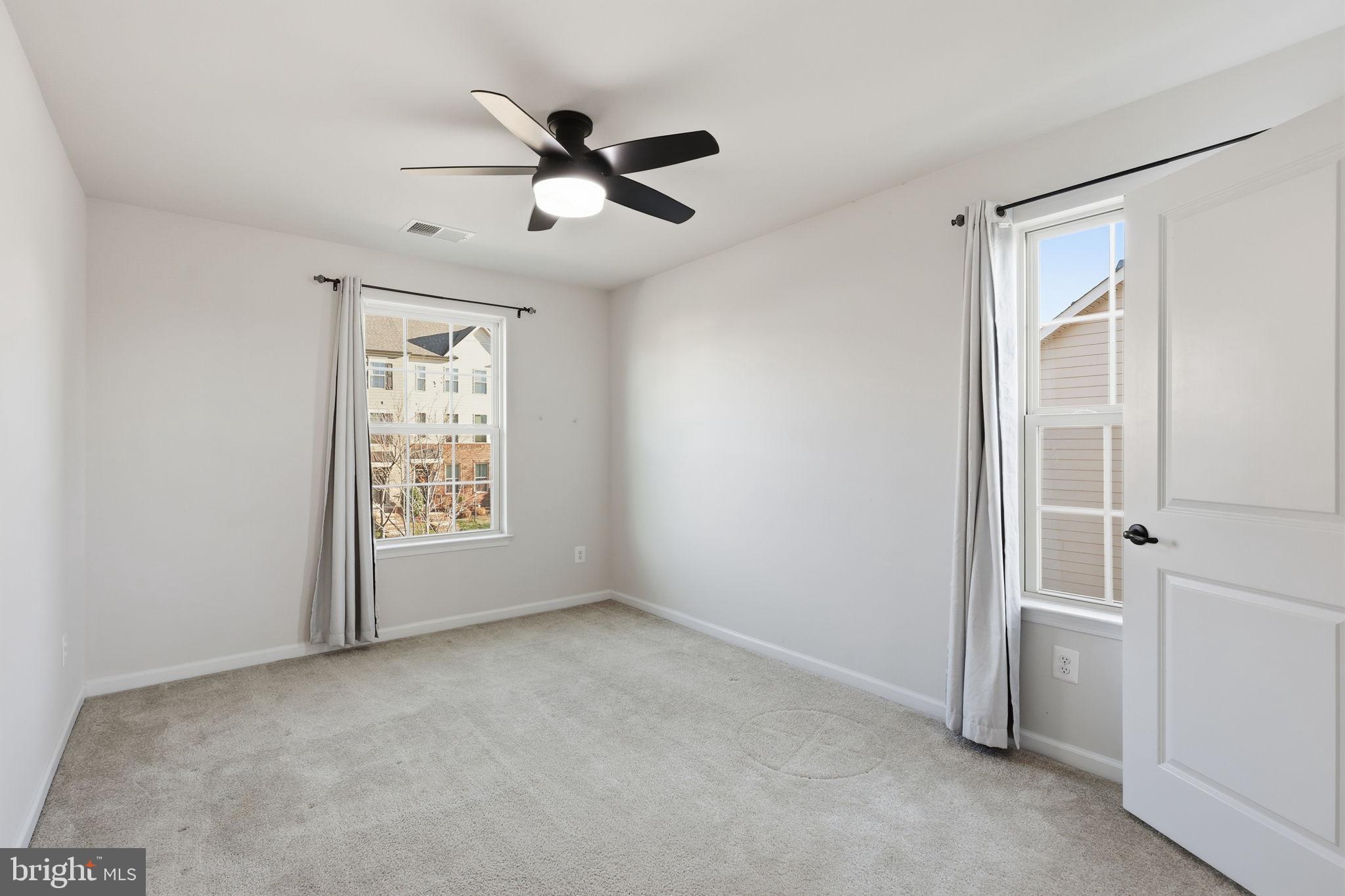 18052 Red Mulberry Road Dumfries, VA 22026 - Photo 24 of 52