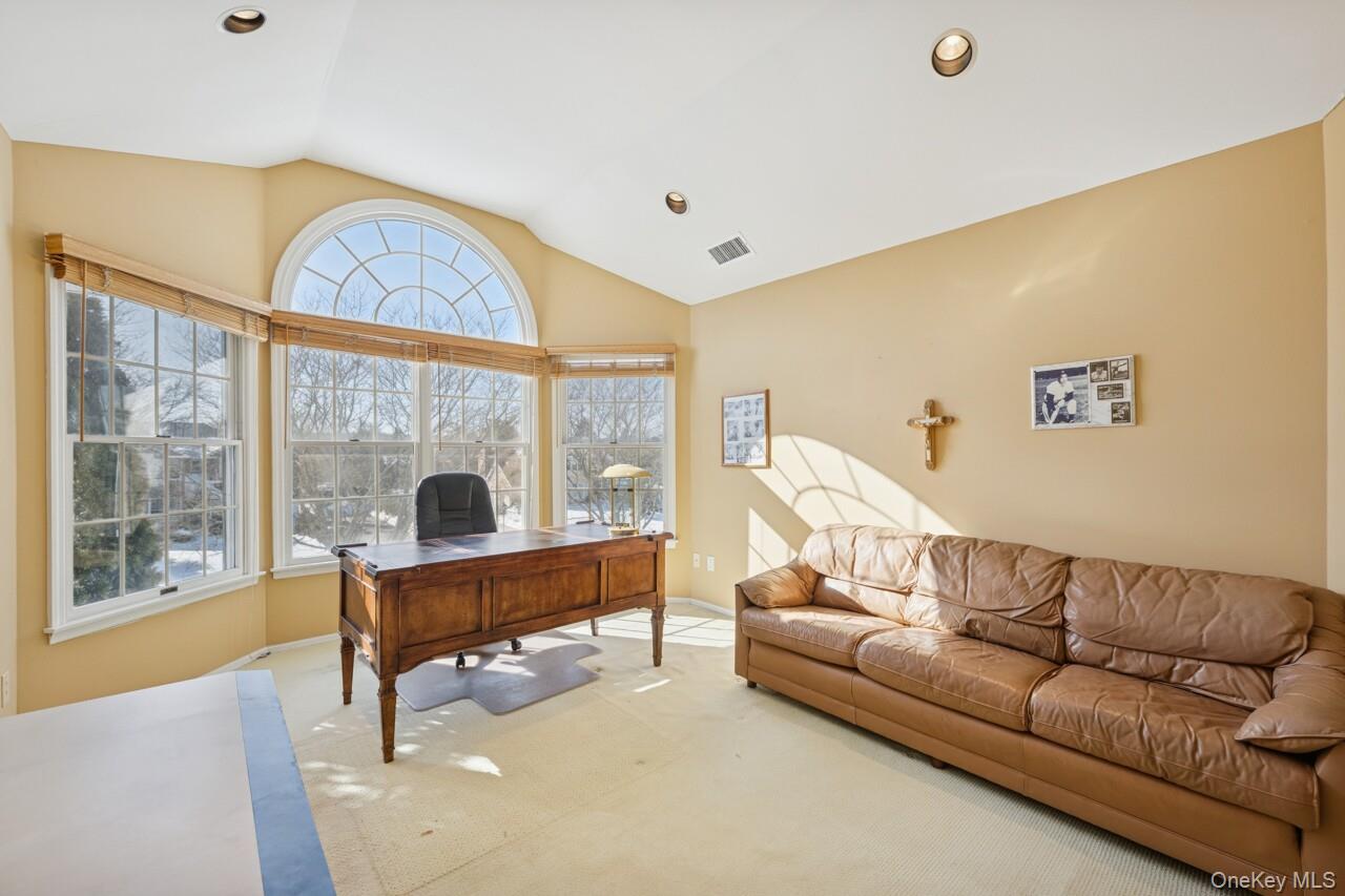 49 Rofay Drive East Northport, NY 11731 - Photo 17 of 50