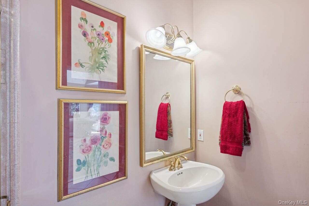 49 Rofay Drive East Northport, NY 11731 - Photo 28 of 50