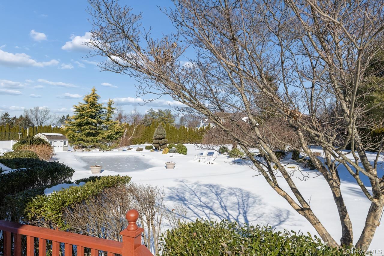 49 Rofay Drive East Northport, NY 11731 - Photo 8 of 50