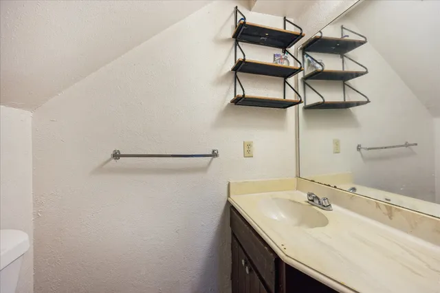 $101,000 | 9200 West Bellfort Boulevard, Unit 2, Houston, TX 77031