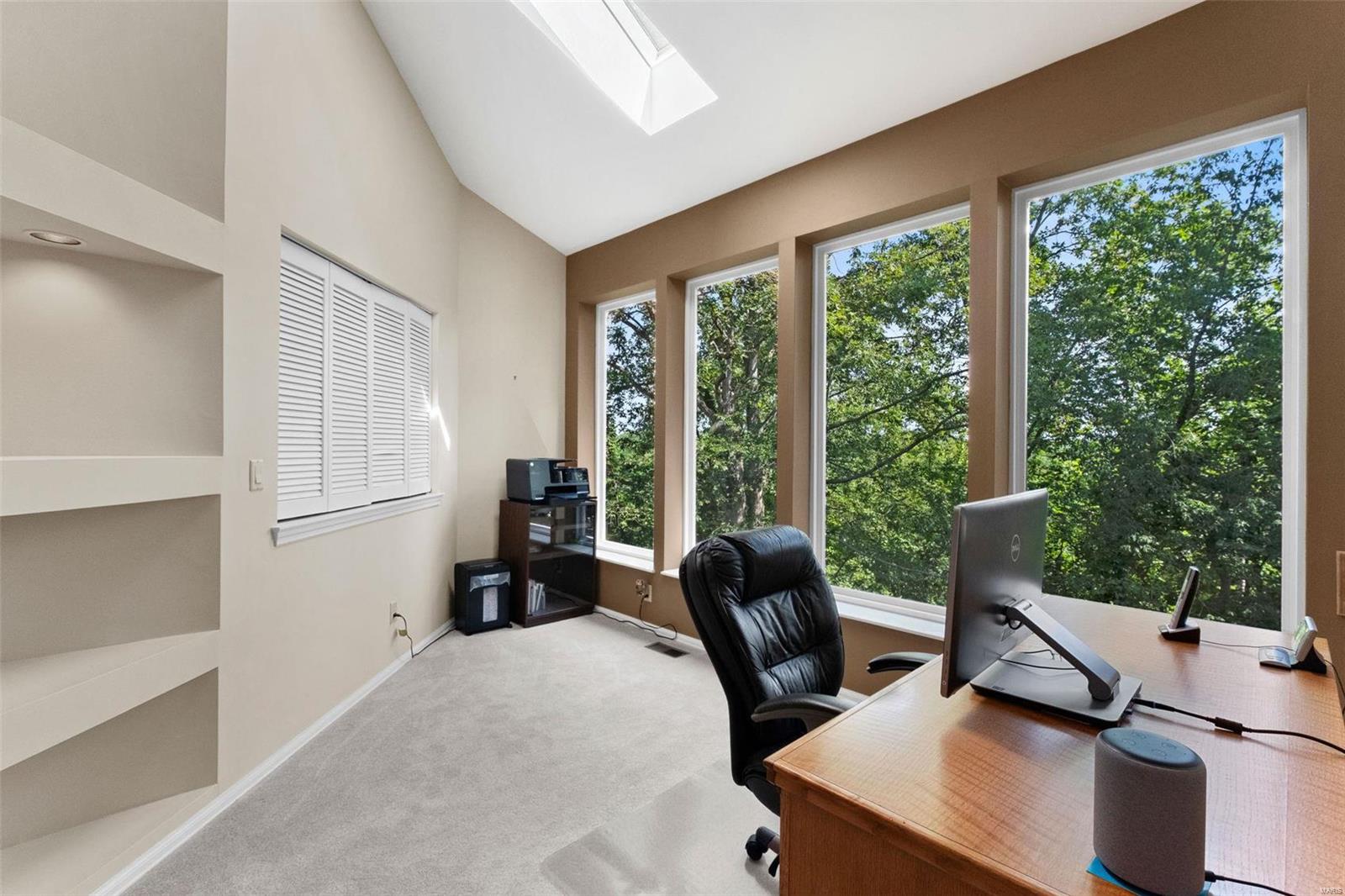 16046 Forest Valley Drive Ballwin, MO 63021 - Photo 12 of 54