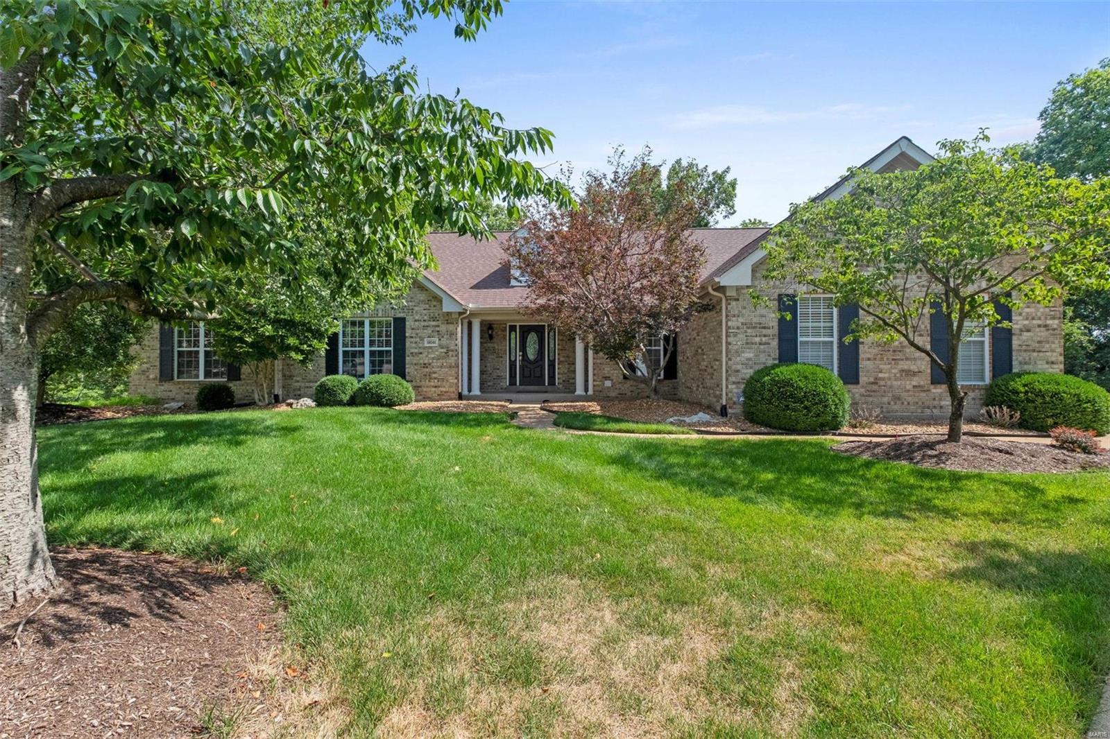 16046 Forest Valley Drive Ballwin, MO 63021 - Photo 2 of 54