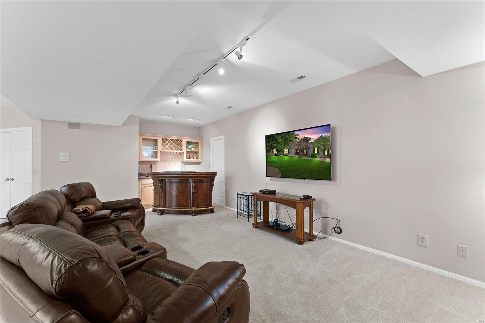 16046 Forest Valley Drive Ballwin, MO 63021 - Photo 36 of 54