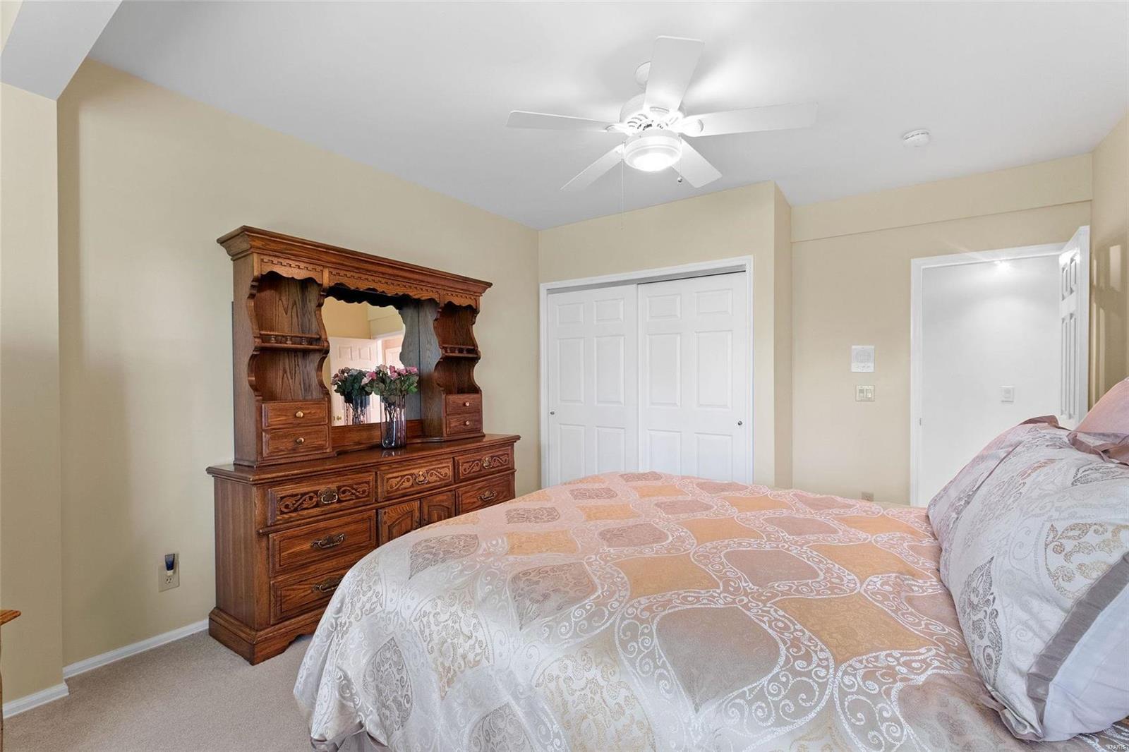 16046 Forest Valley Drive Ballwin, MO 63021 - Photo 39 of 54